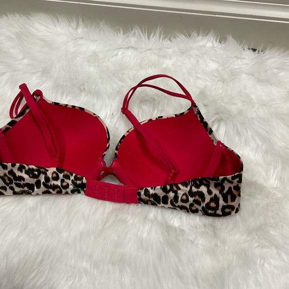 Very Sexy Victorias Secret Y2K Leopard Print Bra with Red Straps - Picture 4 of 7